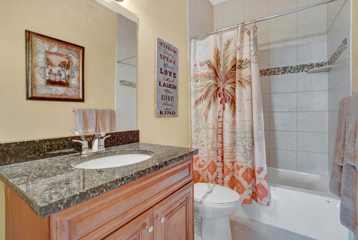 Berkshire Home with Bathroom